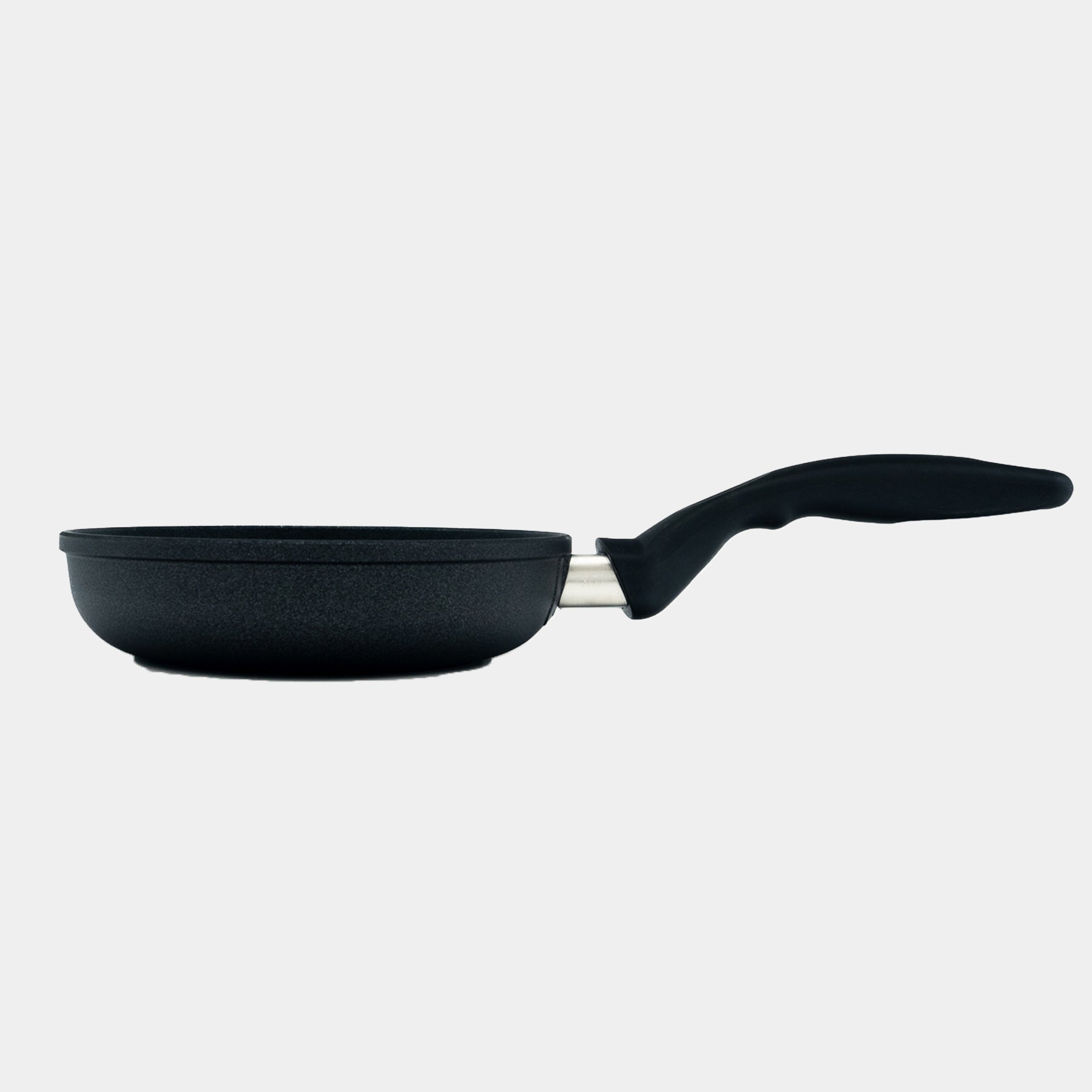 XD Nonstick Fry Pan 18 cm side view